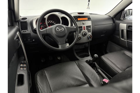 Daihatsu Terios 1.5-16v Explore 2WD Airco Bullbar Trekhaak Elektrpakket 16"LMV