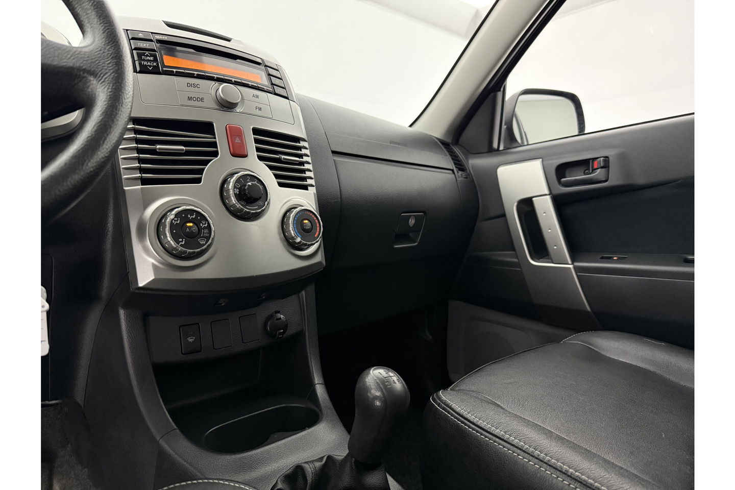 Daihatsu Terios 1.5-16v Explore 2WD Airco Bullbar Trekhaak Elektrpakket 16"LMV