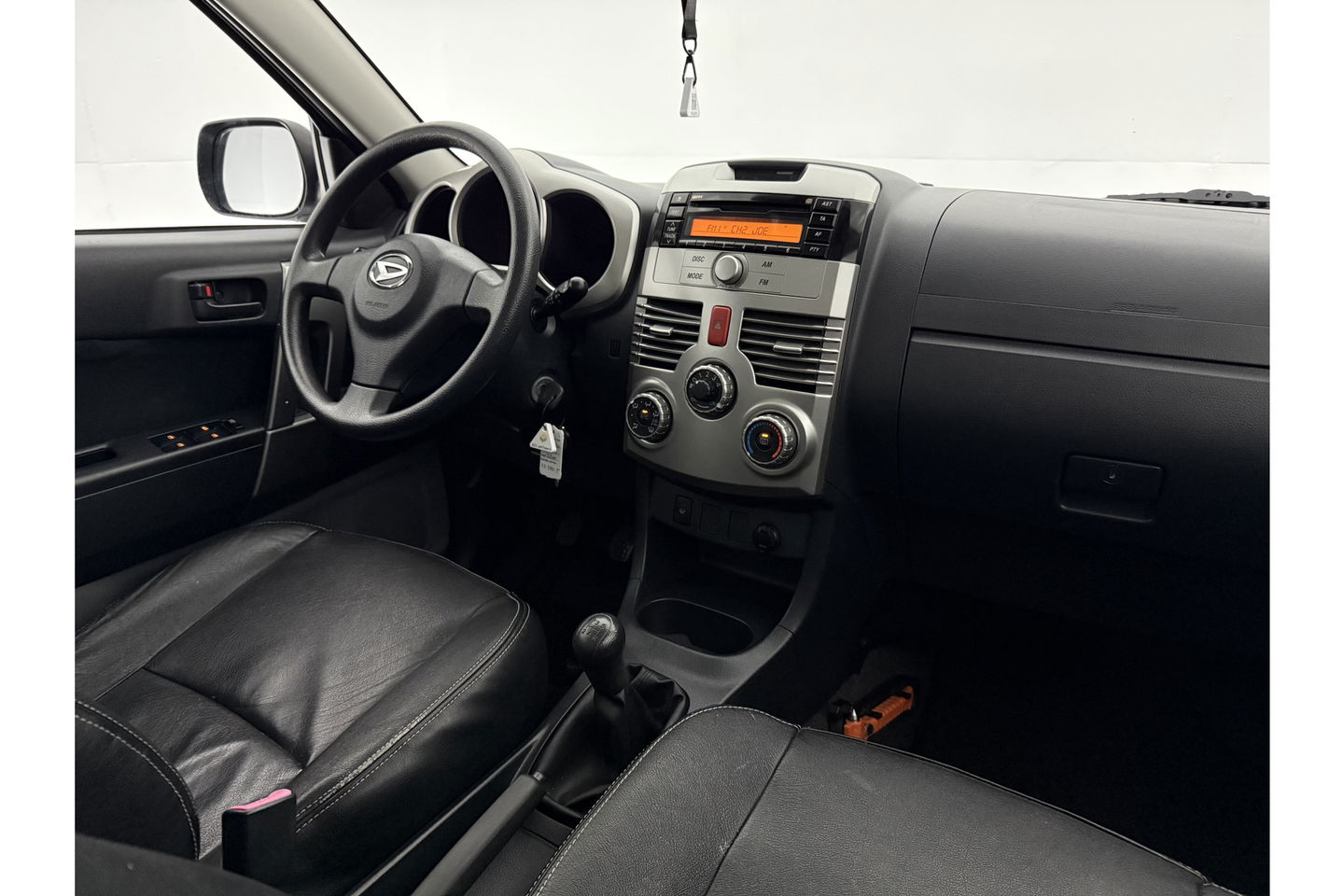 Daihatsu Terios 1.5-16v Explore 2WD Airco Bullbar Trekhaak Elektrpakket 16"LMV