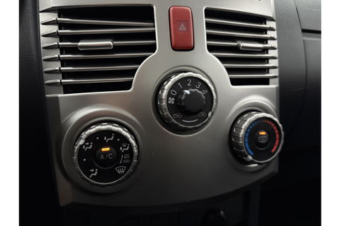 Daihatsu Terios 1.5-16v Explore 2WD Airco Bullbar Trekhaak Elektrpakket 16"LMV