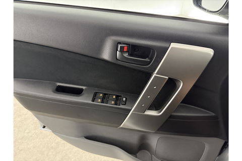 Daihatsu Terios 1.5-16v Explore 2WD Airco Bullbar Trekhaak Elektrpakket 16"LMV