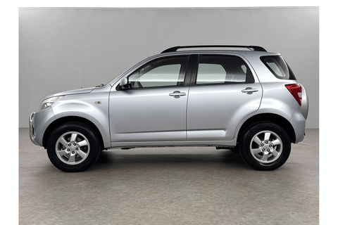 Daihatsu Terios 1.5-16v Explore 2WD Airco Bullbar Trekhaak Elektrpakket 16"LMV