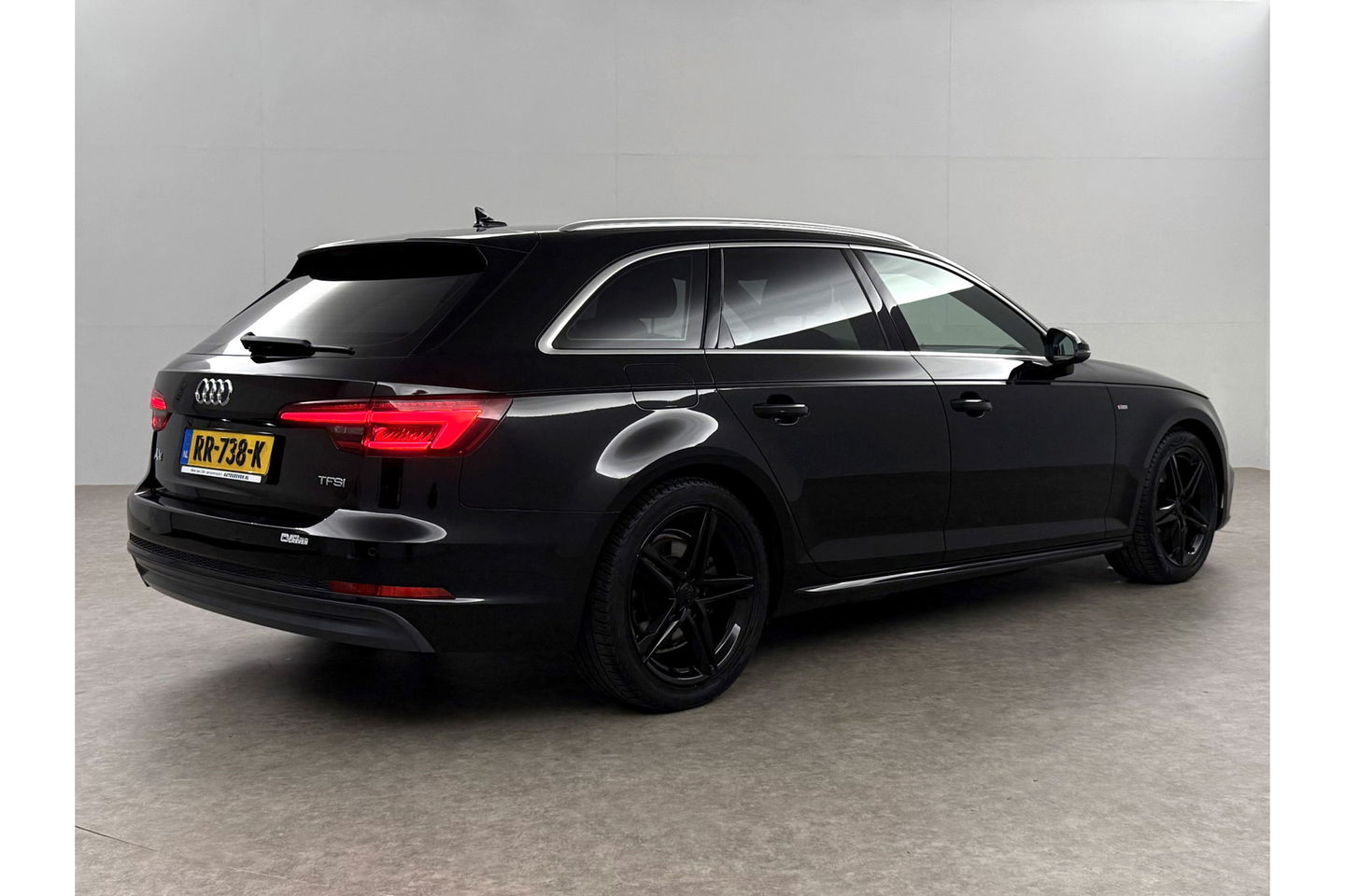 Audi A4 1.4 TFSI 150PK S-line Clima Cruise Navigatie PDC 18''LMV