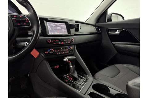 Kia Niro 1.6 GDi Hybrid 149PK ExecutiveLine Camera Carplay Cruise Clima LED Navi Parkeersensoren 16"LMV