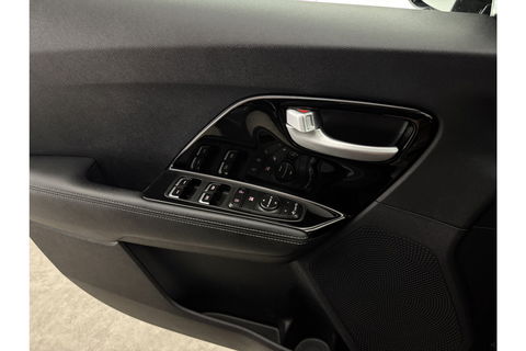 Kia Niro 1.6 GDi Hybrid 149PK ExecutiveLine Camera Carplay Cruise Clima LED Navi Parkeersensoren 16"LMV