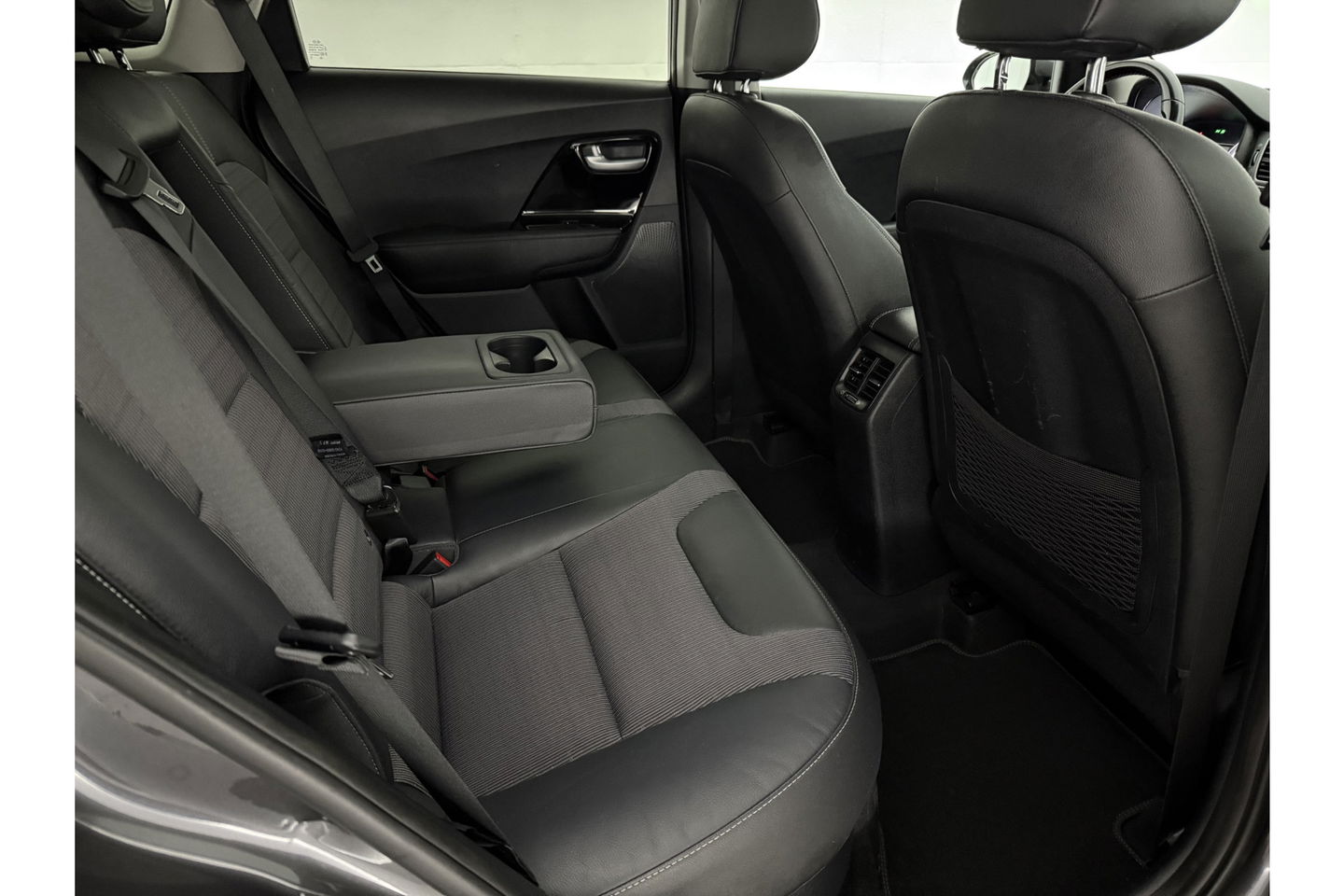 Kia Niro 1.6 GDi Hybrid 149PK ExecutiveLine Camera Carplay Cruise Clima LED Navi Parkeersensoren 16"LMV