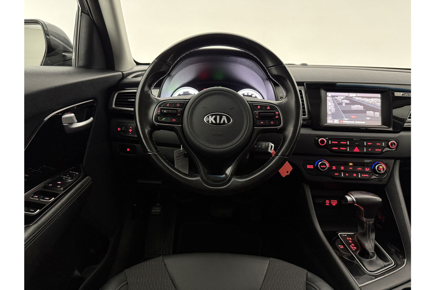 Kia Niro 1.6 GDi Hybrid 149PK ExecutiveLine Camera Carplay Cruise Clima LED Navi Parkeersensoren 16"LMV