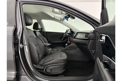 Kia Niro 1.6 GDi Hybrid 149PK ExecutiveLine Camera Carplay Cruise Clima LED Navi Parkeersensoren 16"LMV