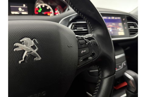 Peugeot 308 1.6 BlueHDi | APK tot 04-2026 | LED Camera Clima Cruise Trekhaak Navi PDC 17"LMV