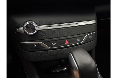 Peugeot 308 1.6 BlueHDi | APK tot 04-2026 | LED Camera Clima Cruise Trekhaak Navi PDC 17"LMV