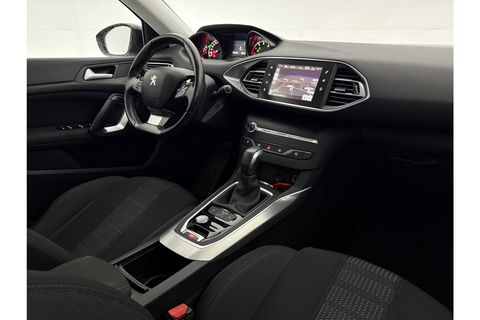 Peugeot 308 1.6 BlueHDi | APK tot 04-2026 | LED Camera Clima Cruise Trekhaak Navi PDC 17"LMV