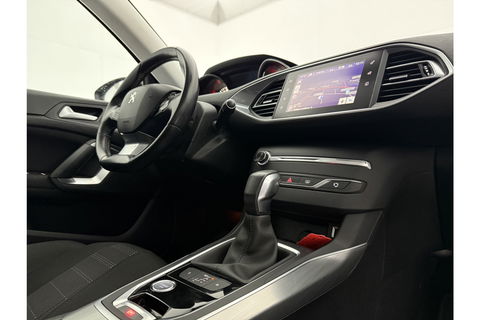 Peugeot 308 1.6 BlueHDi | APK tot 04-2026 | LED Camera Clima Cruise Trekhaak Navi PDC 17"LMV