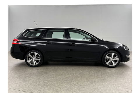 Peugeot 308 1.6 BlueHDi | APK tot 04-2026 | LED Camera Clima Cruise Trekhaak Navi PDC 17"LMV