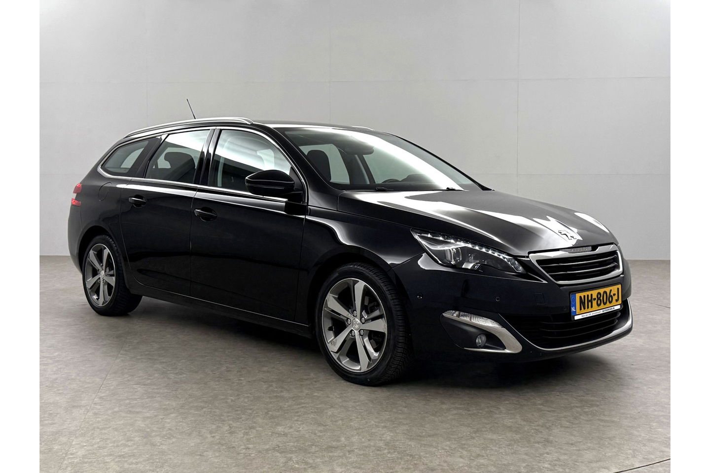 Peugeot 308 1.6 BlueHDi | APK tot 04-2026 | LED Camera Clima Cruise Trekhaak Navi PDC 17"LMV