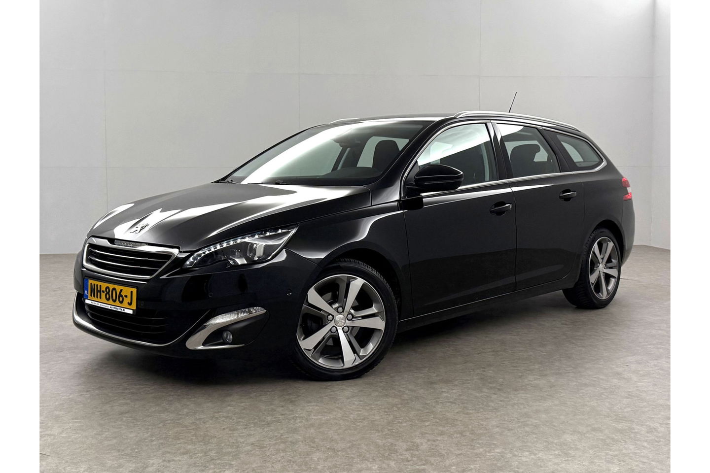 Peugeot 308 1.6 BlueHDi | APK tot 04-2026 | LED Camera Clima Cruise Trekhaak Navi PDC 17"LMV