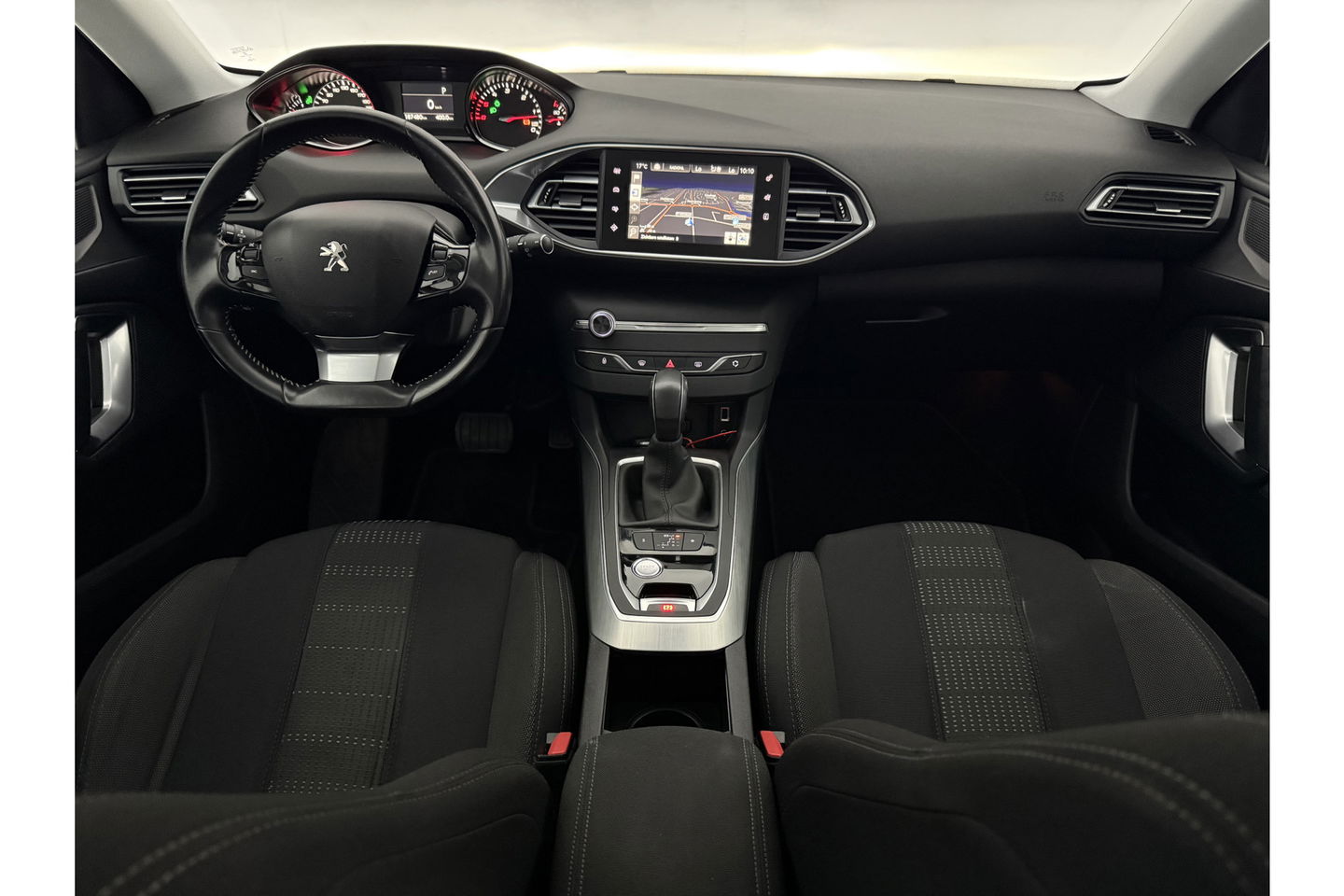 Peugeot 308 1.6 BlueHDi | APK tot 04-2026 | LED Camera Clima Cruise Trekhaak Navi PDC 17"LMV