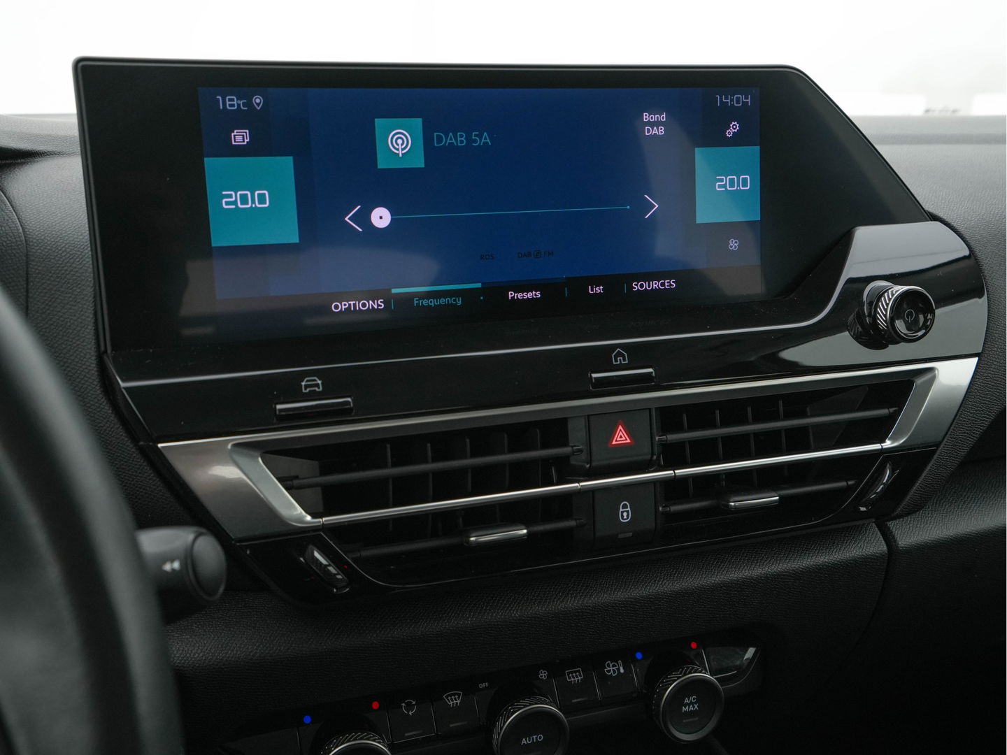 Citroën Ë-C4 Feel 50 kWh [ 3-Fase ] (INCL-BTW) *FULL-LED | DIGI-COCKPIT | CARPLAY | MICROFIBRE-COMFORT-SEATS | ECC | LANE-ASSIST | PDC | CRUISE | 18''ALU*