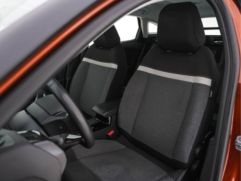Citroën Ë-C4 Feel 50 kWh [ 3-Fase ] (INCL-BTW) *FULL-LED | DIGI-COCKPIT | CARPLAY | MICROFIBRE-COMFORT-SEATS | ECC | LANE-ASSIST | PDC | CRUISE | 18''ALU*