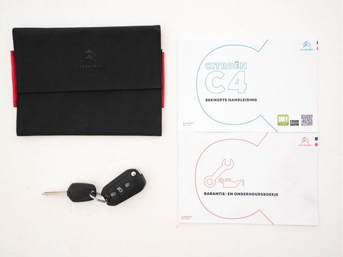 Citroën Ë-C4 Feel 50 kWh [ 3-Fase ] (INCL-BTW) *FULL-LED | DIGI-COCKPIT | CARPLAY | MICROFIBRE-COMFORT-SEATS | ECC | LANE-ASSIST | PDC | CRUISE | 18''ALU*