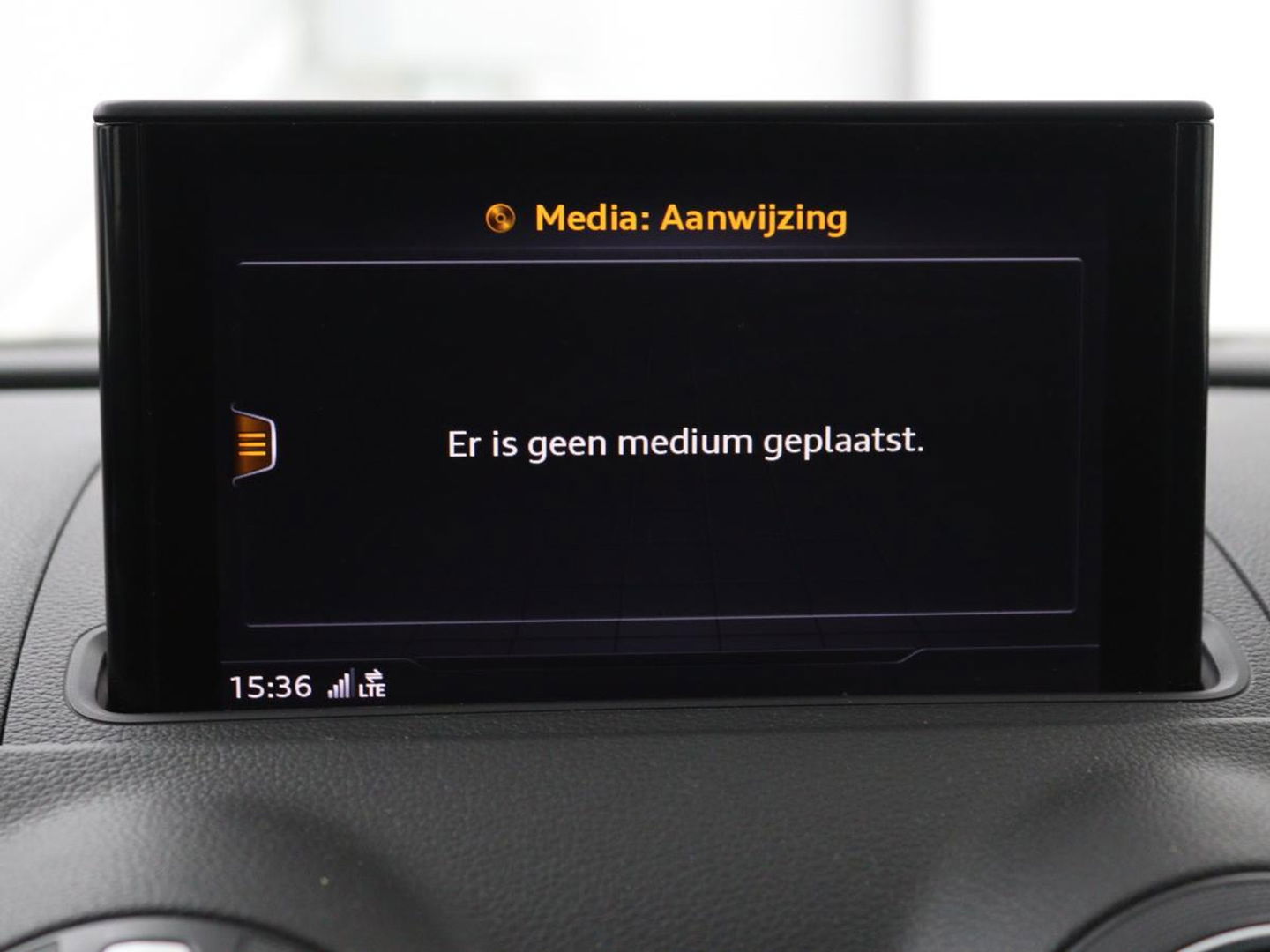 Audi A3 1.0 TFSI | Navigatie | Parkeerhulp | Xenon | Cruise control | Airco | Bluetooth | Regen-/lichtsensor