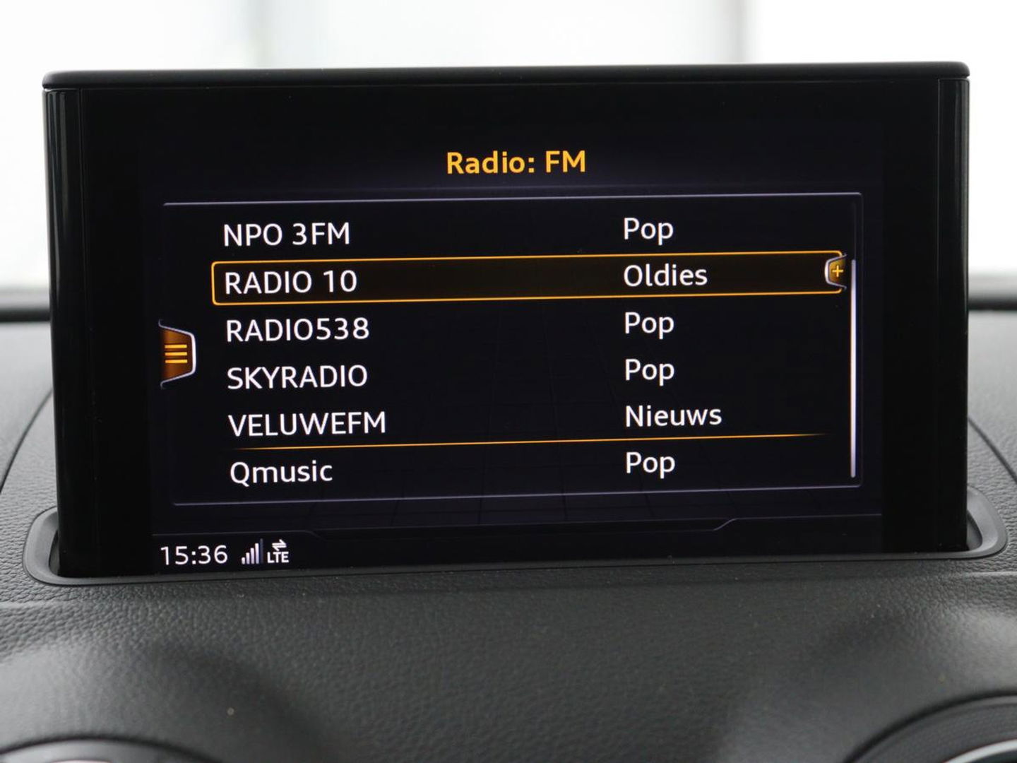Audi A3 1.0 TFSI | Navigatie | Parkeerhulp | Xenon | Cruise control | Airco | Bluetooth | Regen-/lichtsensor
