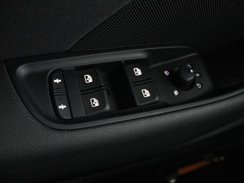 Audi A3 1.0 TFSI | Navigatie | Parkeerhulp | Xenon | Cruise control | Airco | Bluetooth | Regen-/lichtsensor