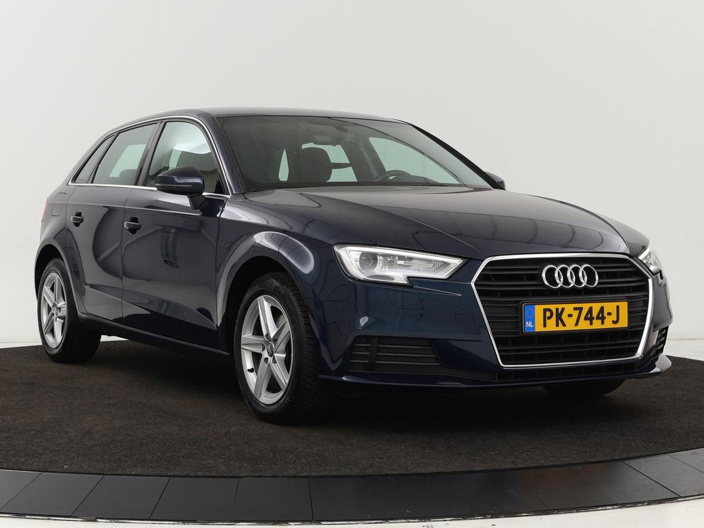 Audi A3 1.0 TFSI | Navigatie | Parkeerhulp | Xenon | Cruise control | Airco | Bluetooth | Regen-/lichtsensor