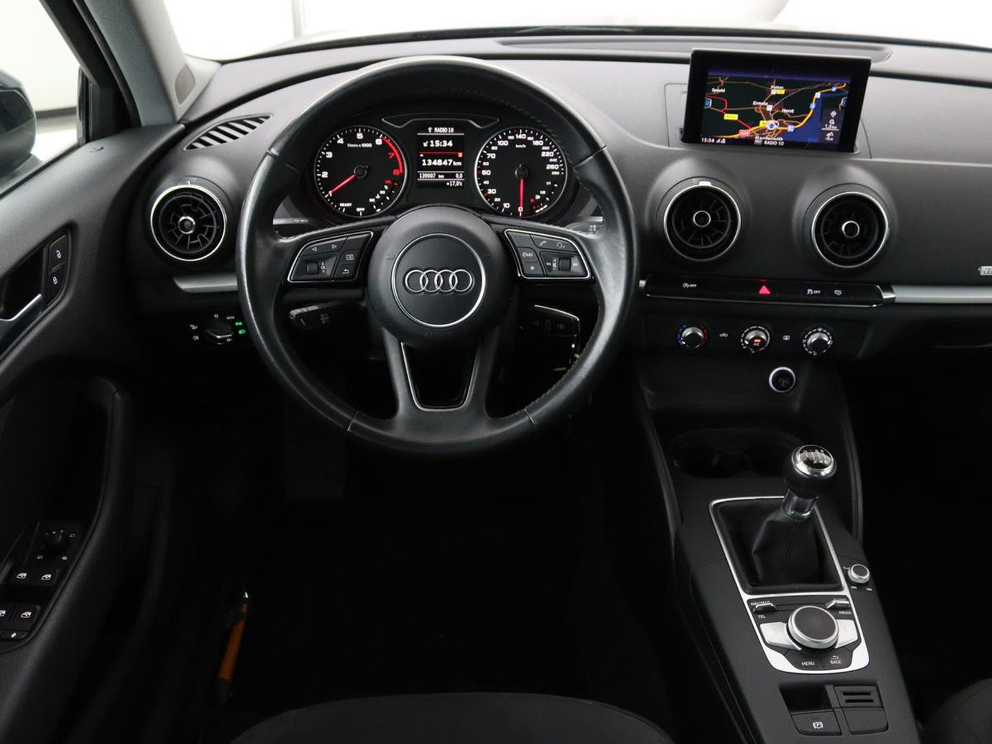 Audi A3 1.0 TFSI | Navigatie | Parkeerhulp | Xenon | Cruise control | Airco | Bluetooth | Regen-/lichtsensor