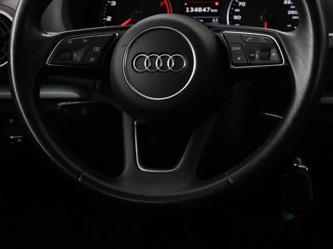 Audi A3 1.0 TFSI | Navigatie | Parkeerhulp | Xenon | Cruise control | Airco | Bluetooth | Regen-/lichtsensor