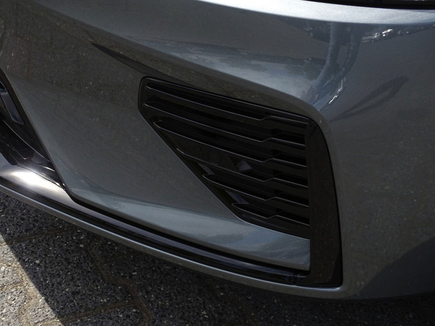 Volvo V60 T6 Twin-Engine 340PK AWD / R-Design / Harman Kardon