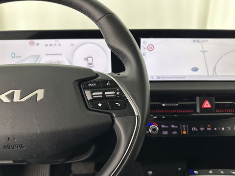 Kia Ev6 Plus 77.4 kWh [ 3-Fase ] (INCL-BTW) *HEAT-PUMP | LUXURY-LEATHER | ADAPT-CRUISE | WIDE-SCREEN-DIGI-COCKPIT | MERIDIAN-AUDIO | MEMORY-PACK | FULL-LED | KEYLESS | CAMERA | DAB | BLIND-SPOT | NAVI-FULLMAP | ...