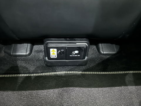 Kia Ev6 Plus 77.4 kWh [ 3-Fase ] (INCL-BTW) *HEAT-PUMP | LUXURY-LEATHER | ADAPT-CRUISE | WIDE-SCREEN-DIGI-COCKPIT | MERIDIAN-AUDIO | MEMORY-PACK | FULL-LED | KEYLESS | CAMERA | DAB | BLIND-SPOT | NAVI-FULLMAP | ...