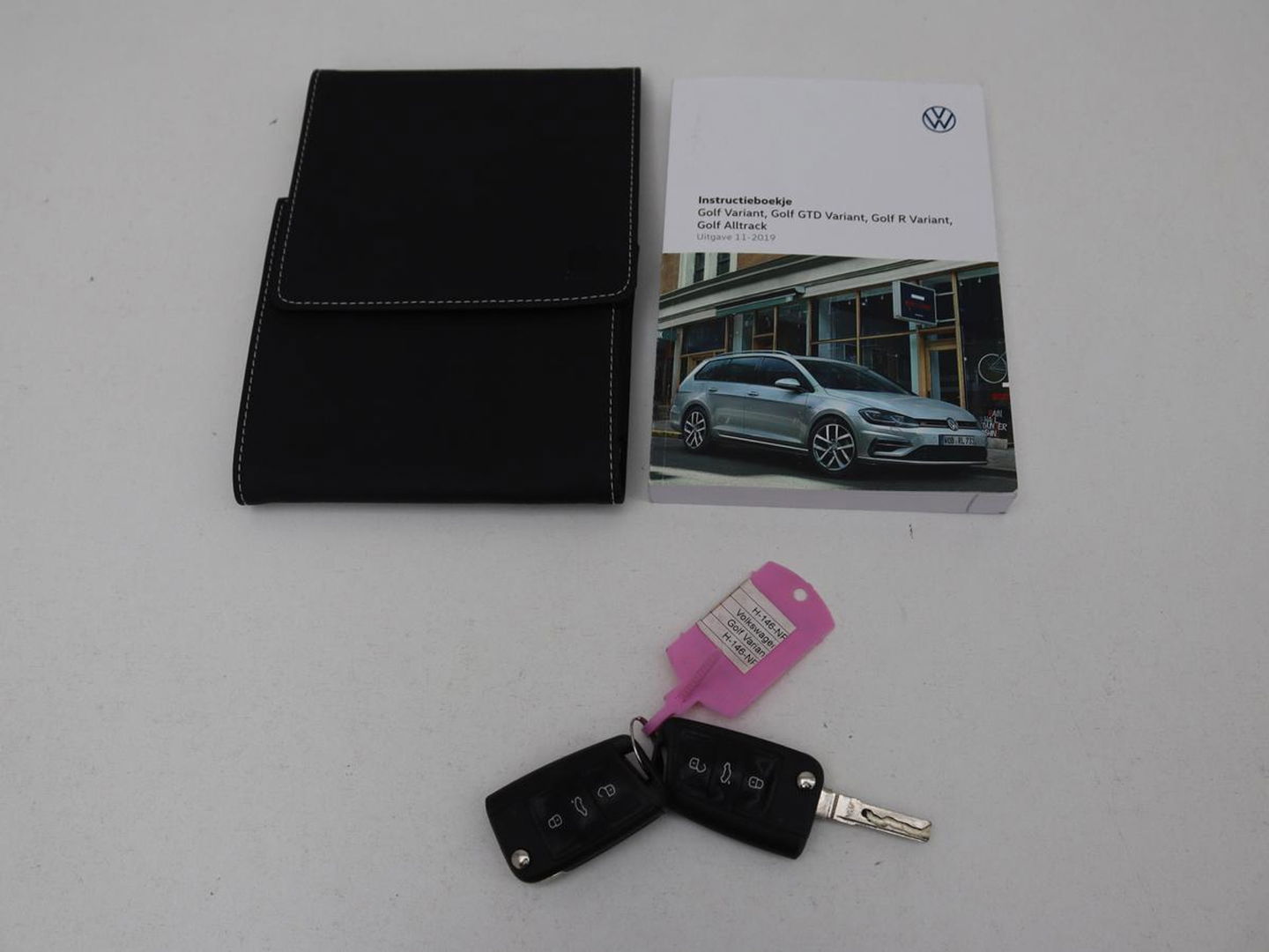 Volkswagen Golf 1.0 TSI Comfortline | Stoelverwarming | Carplay | Massage | Navigatie | ErgoActive | Adaptive cruise | Climate control | Parkeerhulp
