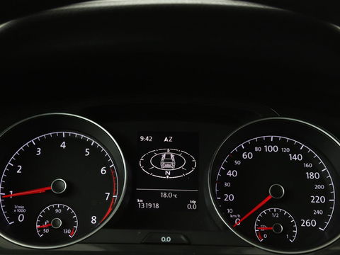 Volkswagen Golf 1.0 TSI Comfortline | Stoelverwarming | Carplay | Massage | Navigatie | ErgoActive | Adaptive cruise | Climate control | Parkeerhulp