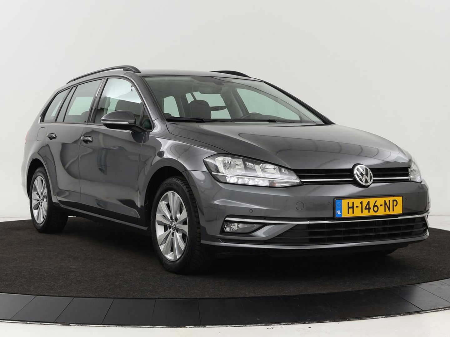 Volkswagen Golf 1.0 TSI Comfortline | Stoelverwarming | Carplay | Massage | Navigatie | ErgoActive | Adaptive cruise | Climate control | Parkeerhulp