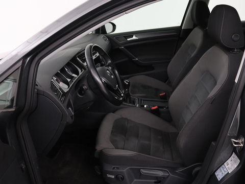 Volkswagen Golf 1.0 TSI Comfortline | Stoelverwarming | Carplay | Massage | Navigatie | ErgoActive | Adaptive cruise | Climate control | Parkeerhulp
