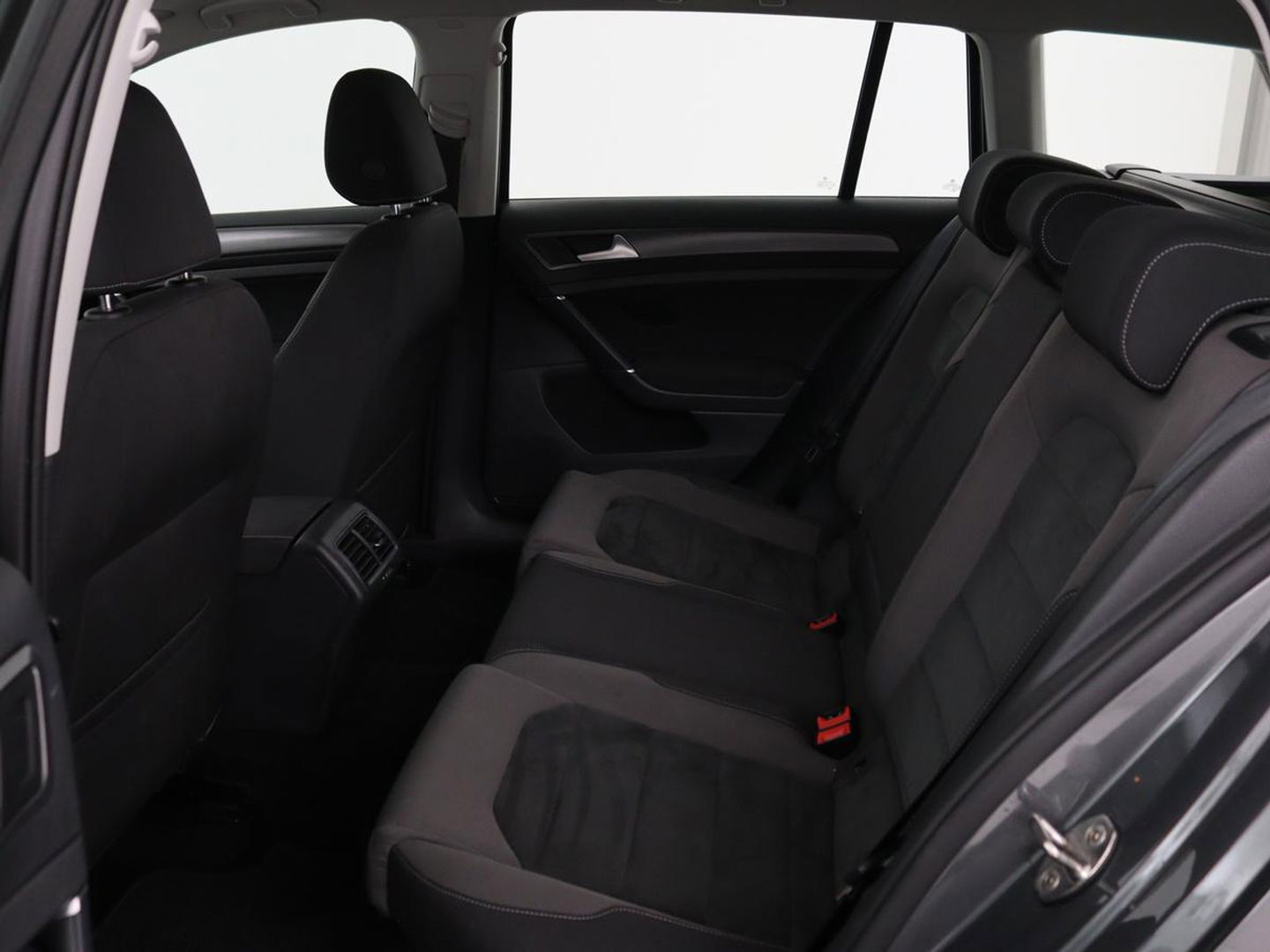 Volkswagen Golf 1.0 TSI Comfortline | Stoelverwarming | Carplay | Massage | Navigatie | ErgoActive | Adaptive cruise | Climate control | Parkeerhulp