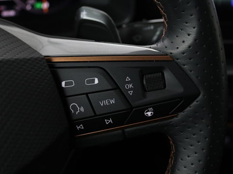 CUPRA Formentor 1.4 e-Hybrid VZ | 245pk | Camera | Adaptive cruise | Stuurverwarming | Sfeerverlichting | Navigatie | Keyless | Full LED | PHEV