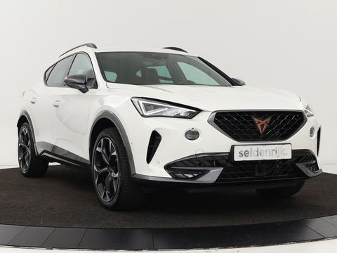 CUPRA Formentor 1.4 e-Hybrid VZ | 245pk | Camera | Adaptive cruise | Stuurverwarming | Sfeerverlichting | Navigatie | Keyless | Full LED | PHEV