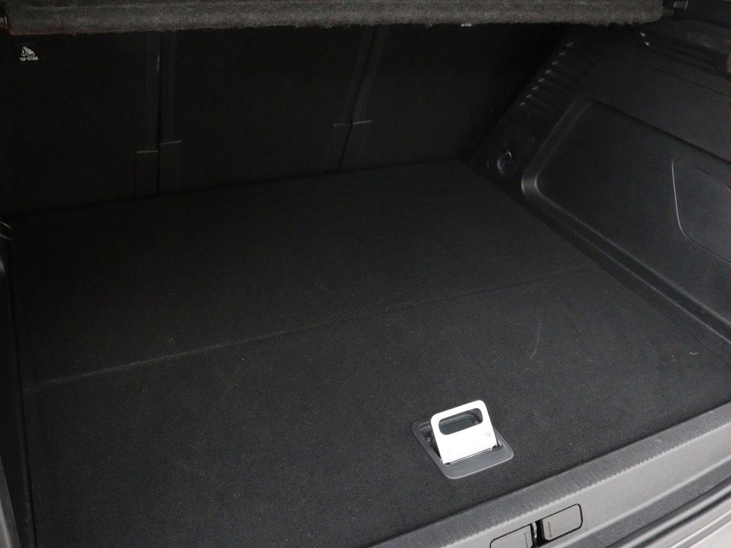 Citroën C5 Aircross 1.6 Plug in Hybrid Business Plus | Adaptive cruise | Carplay | Half leder | Keyless | Camera | Full LED | Dodehoek detectie | Navigatie