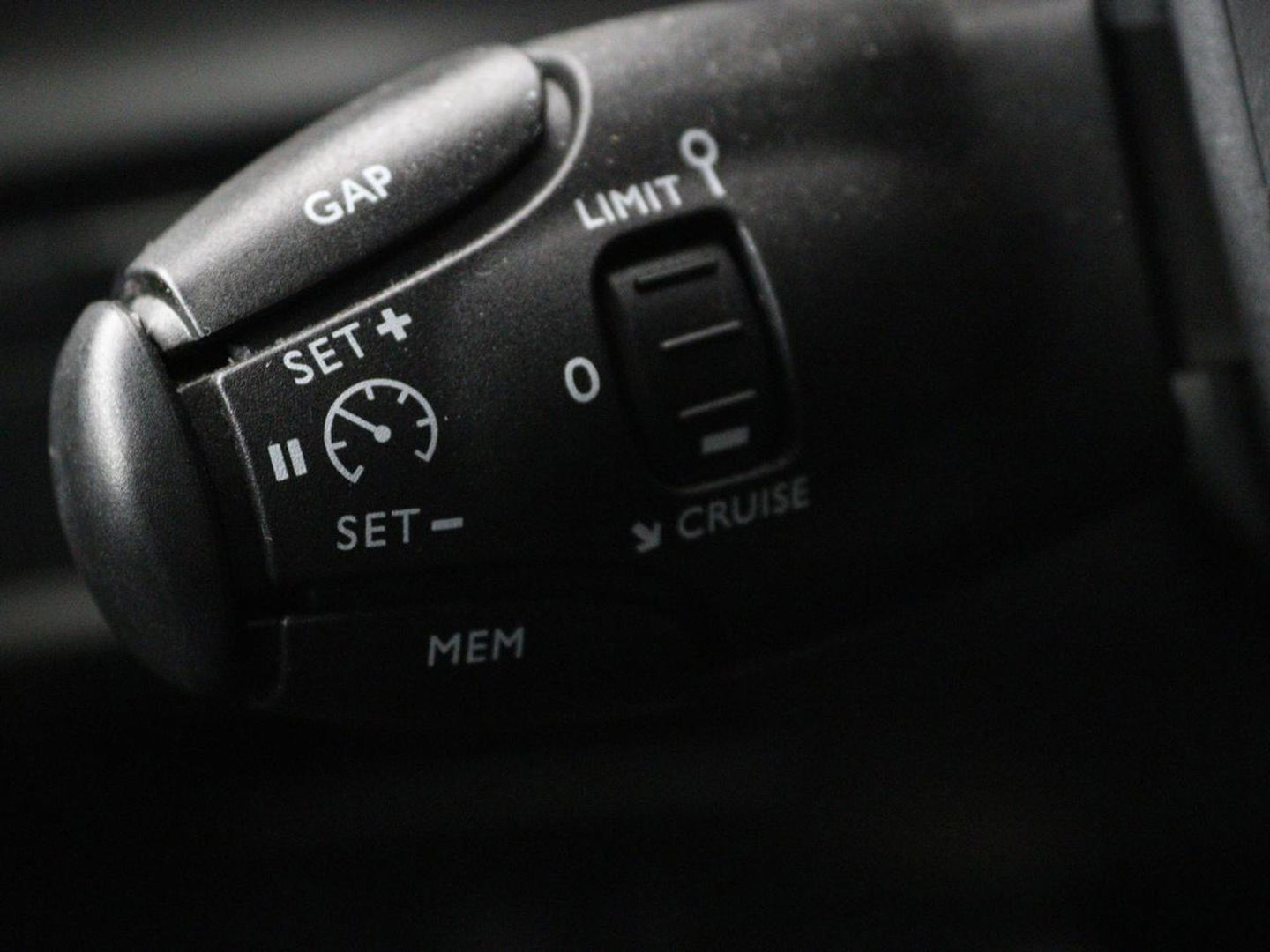 Citroën C5 Aircross 1.6 Plug in Hybrid Business Plus | Adaptive cruise | Carplay | Half leder | Keyless | Camera | Full LED | Dodehoek detectie | Navigatie