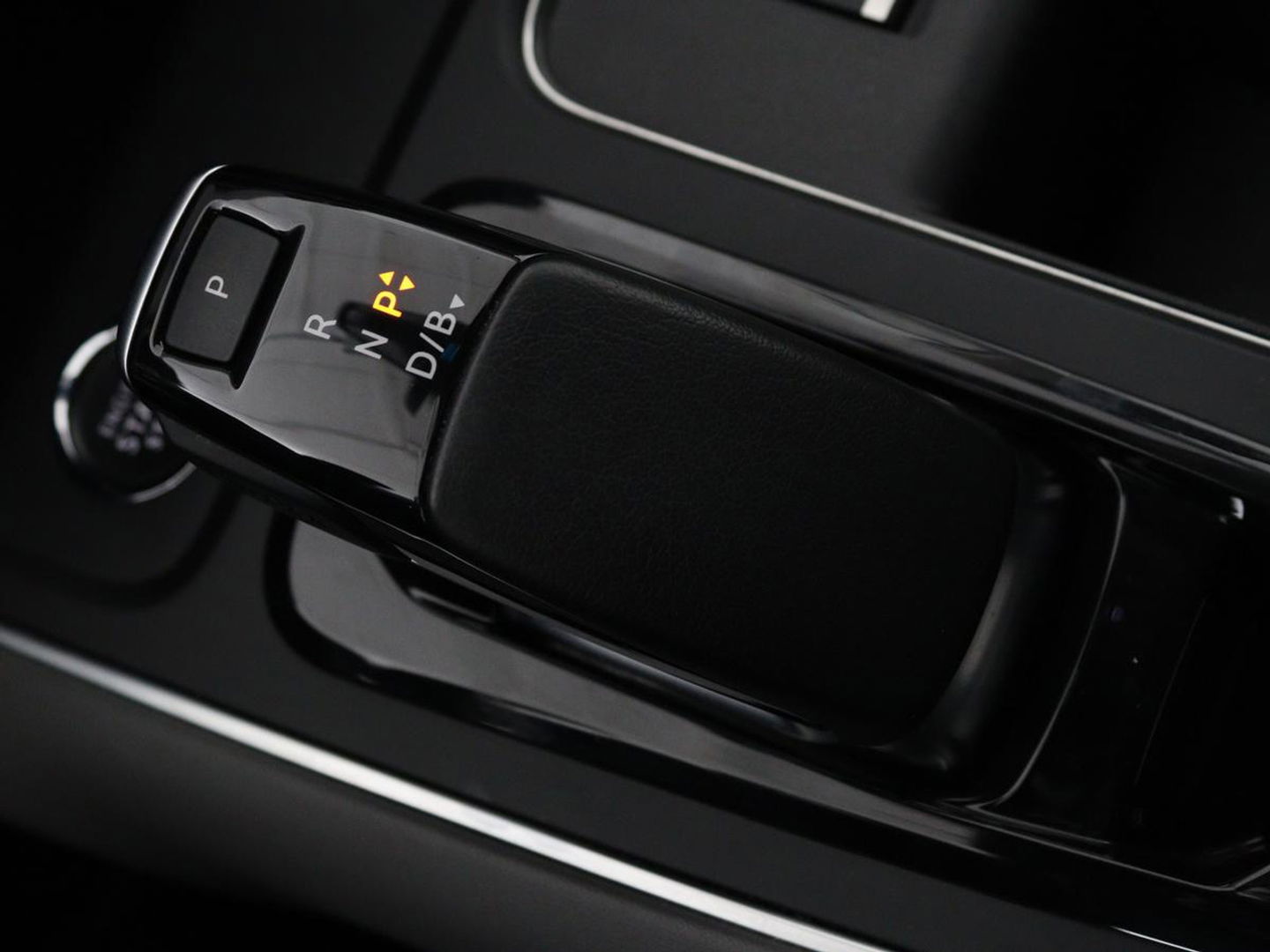 Citroën C5 Aircross 1.6 Plug in Hybrid Business Plus | Adaptive cruise | Carplay | Half leder | Keyless | Camera | Full LED | Dodehoek detectie | Navigatie
