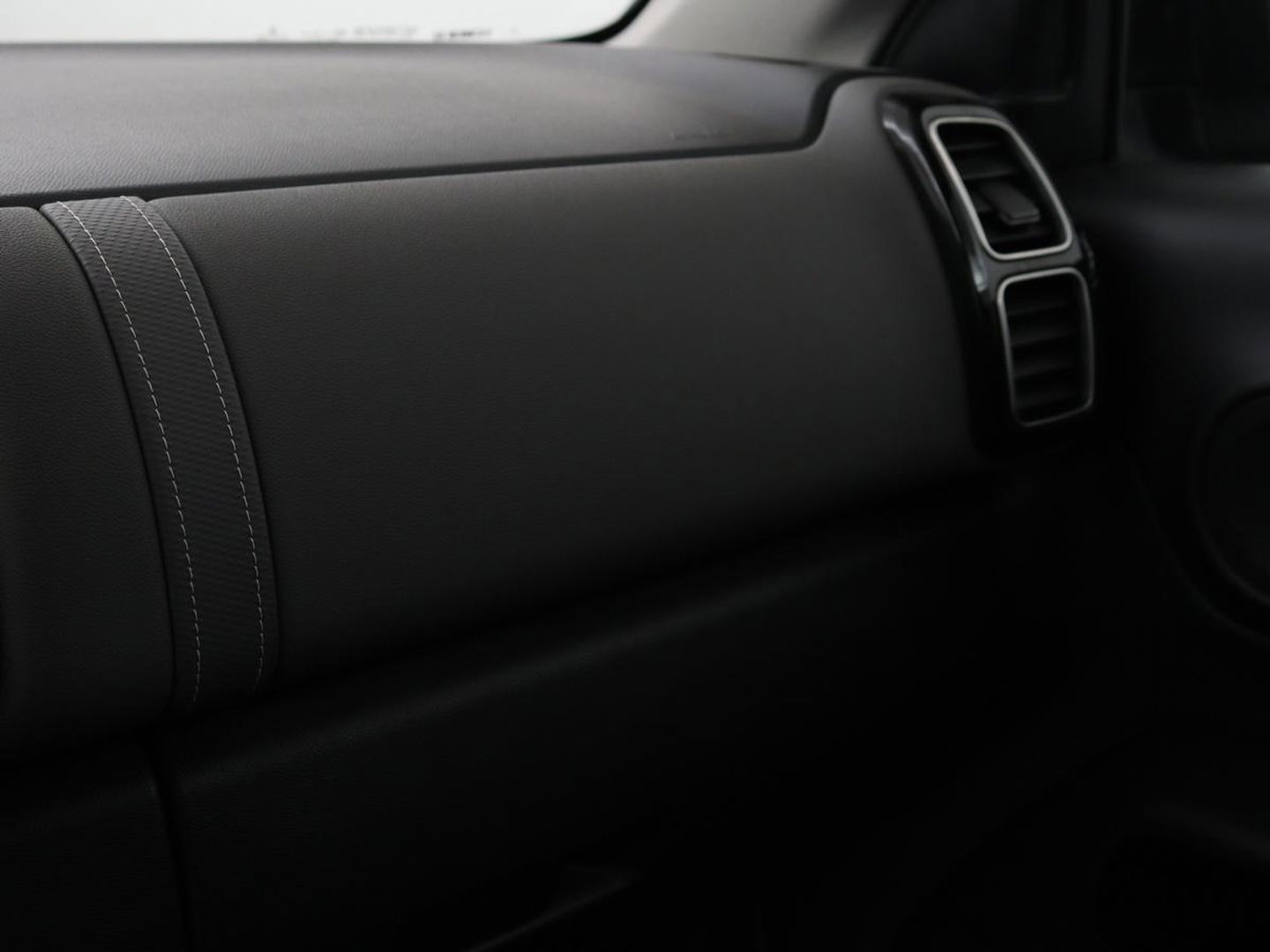 Citroën C5 Aircross 1.6 Plug in Hybrid Business Plus | Adaptive cruise | Carplay | Half leder | Keyless | Camera | Full LED | Dodehoek detectie | Navigatie