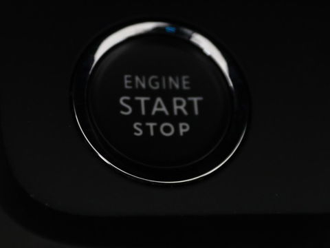 Citroën C5 Aircross 1.6 Plug in Hybrid Business Plus | Adaptive cruise | Carplay | Half leder | Keyless | Camera | Full LED | Dodehoek detectie | Navigatie