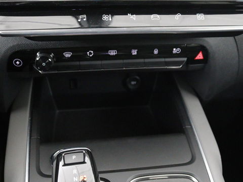 Citroën C5 Aircross 1.6 Plug in Hybrid Business Plus | Adaptive cruise | Carplay | Half leder | Keyless | Camera | Full LED | Dodehoek detectie | Navigatie