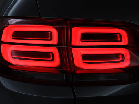 Citroën C5 Aircross 1.6 Plug in Hybrid Business Plus | Adaptive cruise | Carplay | Half leder | Keyless | Camera | Full LED | Dodehoek detectie | Navigatie
