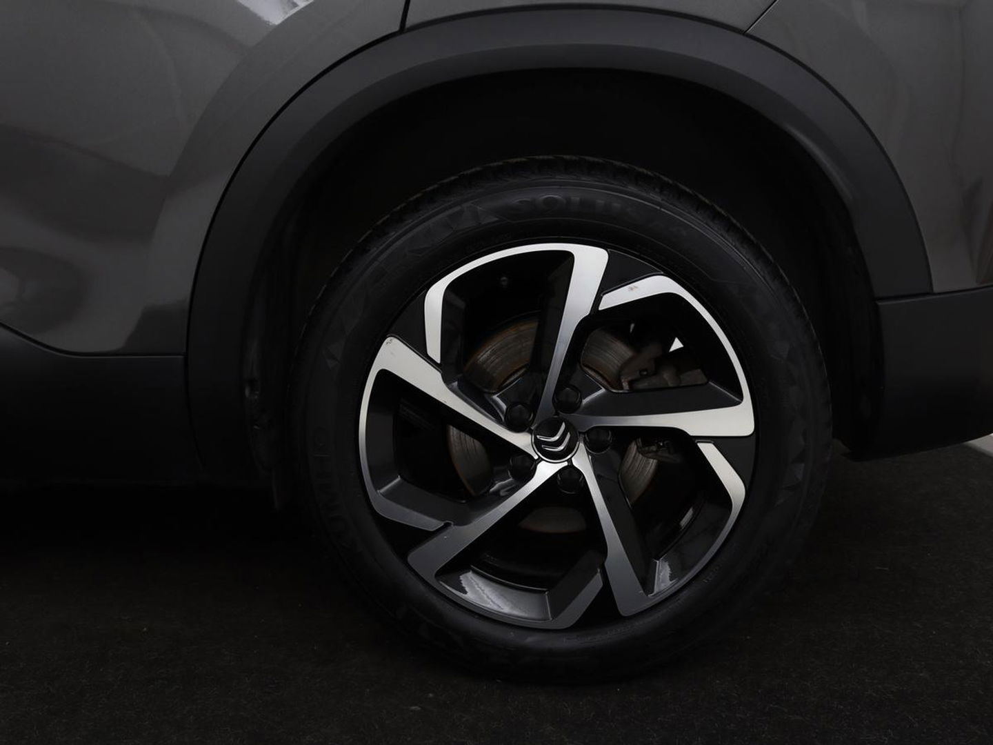 Citroën C5 Aircross 1.6 Plug in Hybrid Business Plus | Adaptive cruise | Carplay | Half leder | Keyless | Camera | Full LED | Dodehoek detectie | Navigatie