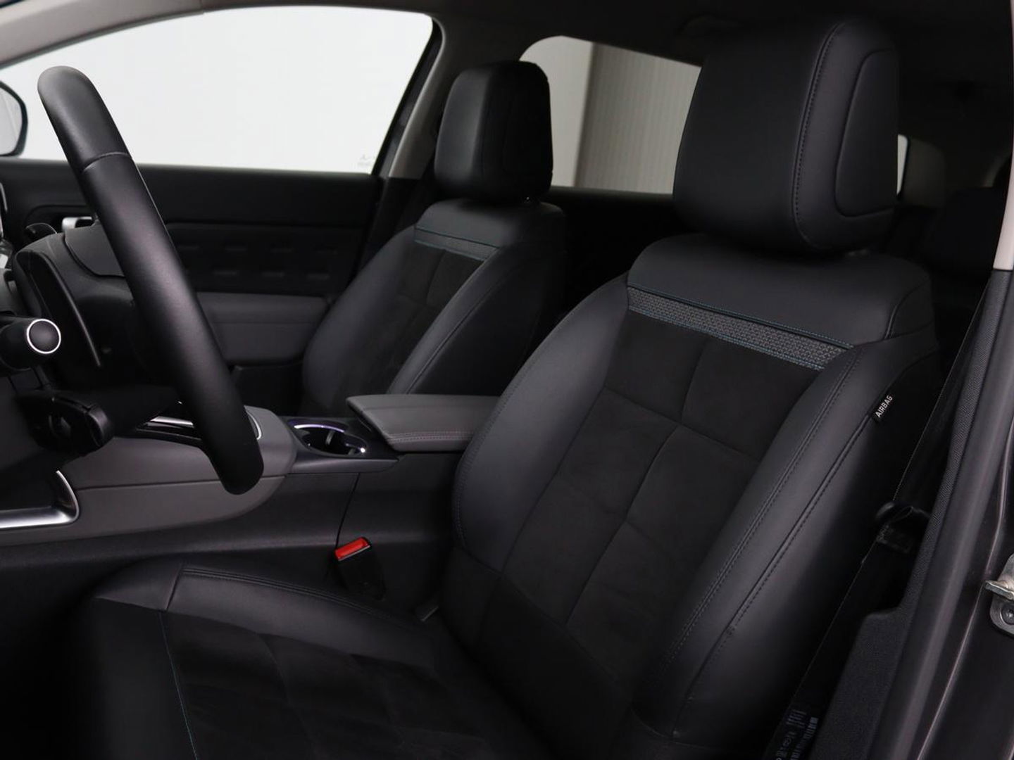 Citroën C5 Aircross 1.6 Plug in Hybrid Business Plus | Adaptive cruise | Carplay | Half leder | Keyless | Camera | Full LED | Dodehoek detectie | Navigatie