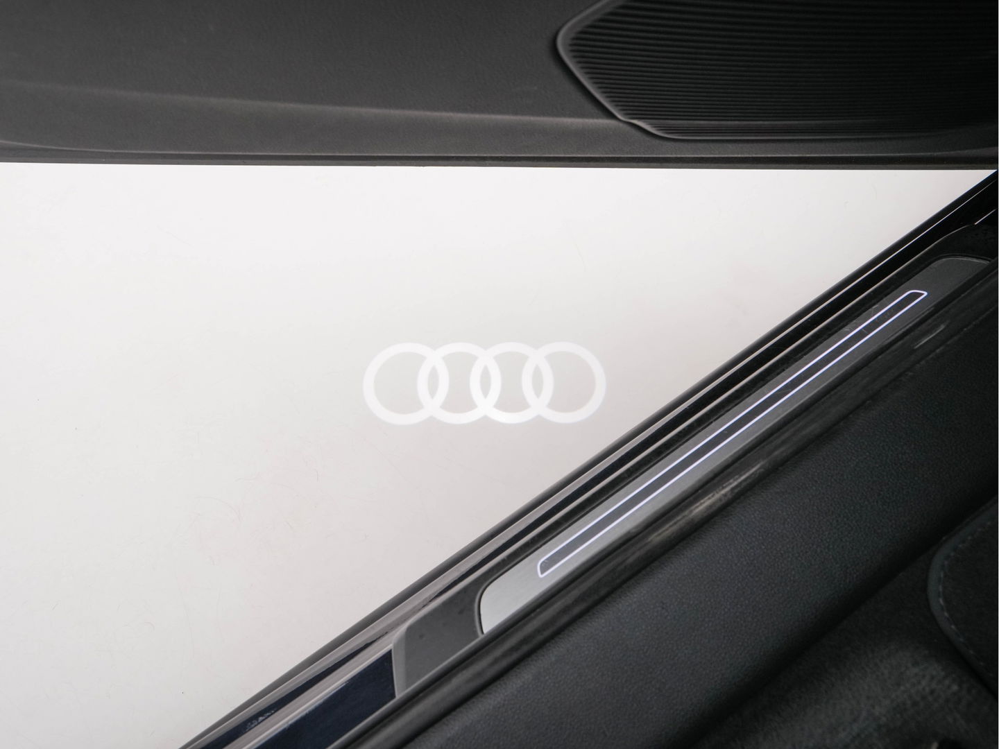 Audi Q7 55 TFSI E Quattro Pro Line Plus (INCL-BTW) *LUXURY-LEATHER | HD-MATRIX-LED | BANG/OLUFSEN-SURROUND  | DIGI-COCKPIT | COMFORT-SEATS | KEYLESS | CAMERA | NAVI-FULLMAP | DAB+ | AMBIENT-LIGHT | ECC | PDC | CRUISE | TOWBAR | 20'