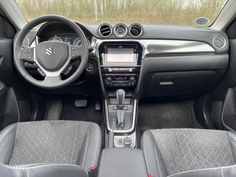 Suzuki Vitara 1.4 Boosterjet Hybrid AllGrip Automaat Camera Panoramadak Navigatie